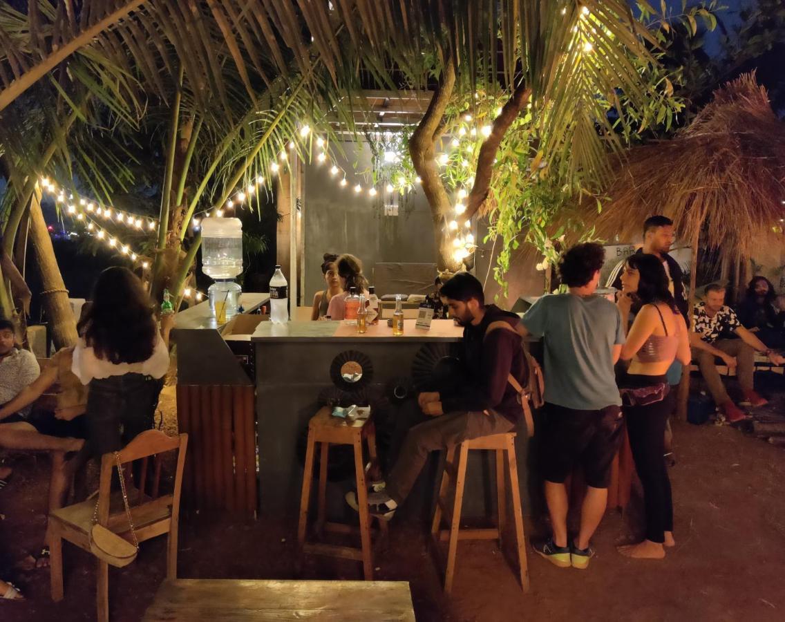 Wonderland Hostel Anjuna Exterior photo